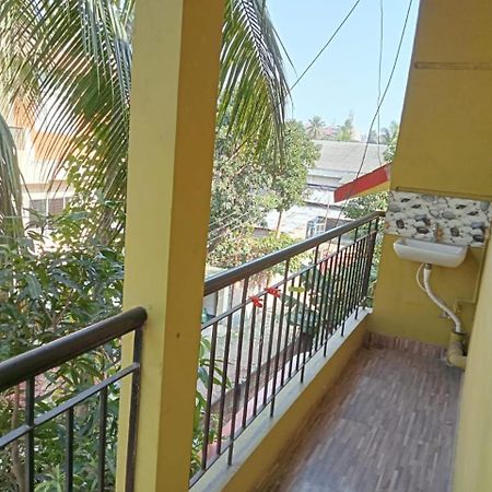 Moon View Homestay Гувахати Экстерьер фото